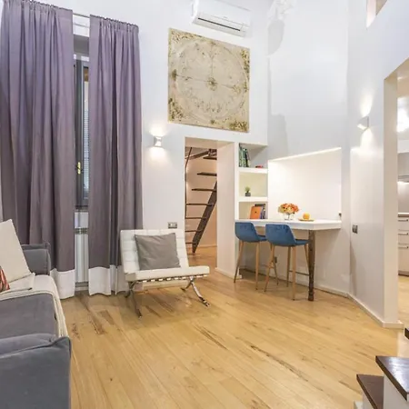 Lucrezia - Close To Piazza Navona * Rome